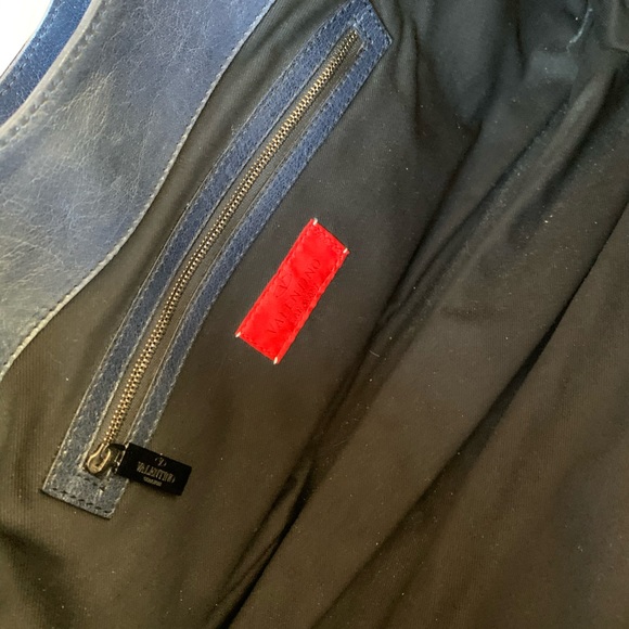 Pewter Valentino hobo Bag black hardware - Picture 9 of 12